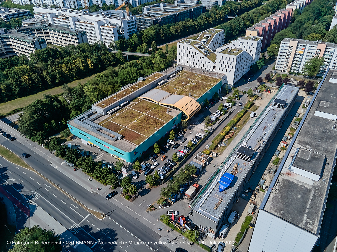 22.07.2022 - Plettzentrum und Montessori Schule in Neuperlach